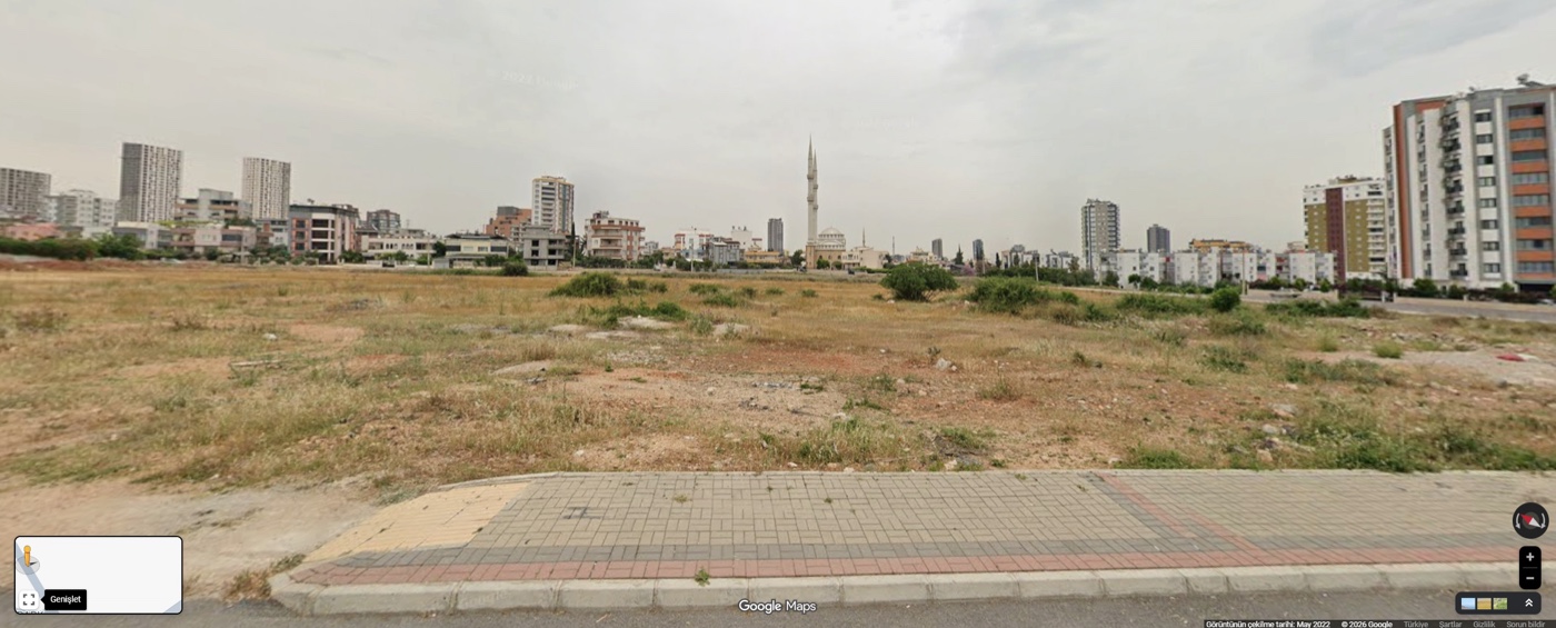 Empty construction site photograph